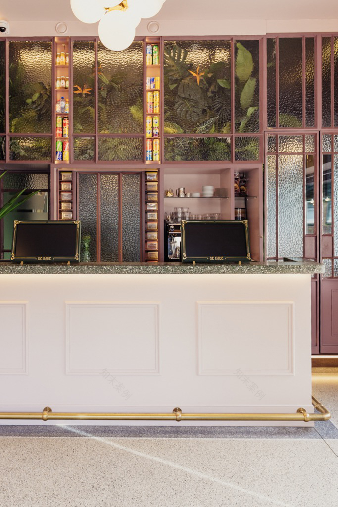 阿姆斯特丹高端大麻店,艺术装饰与现代风格完美融合-10