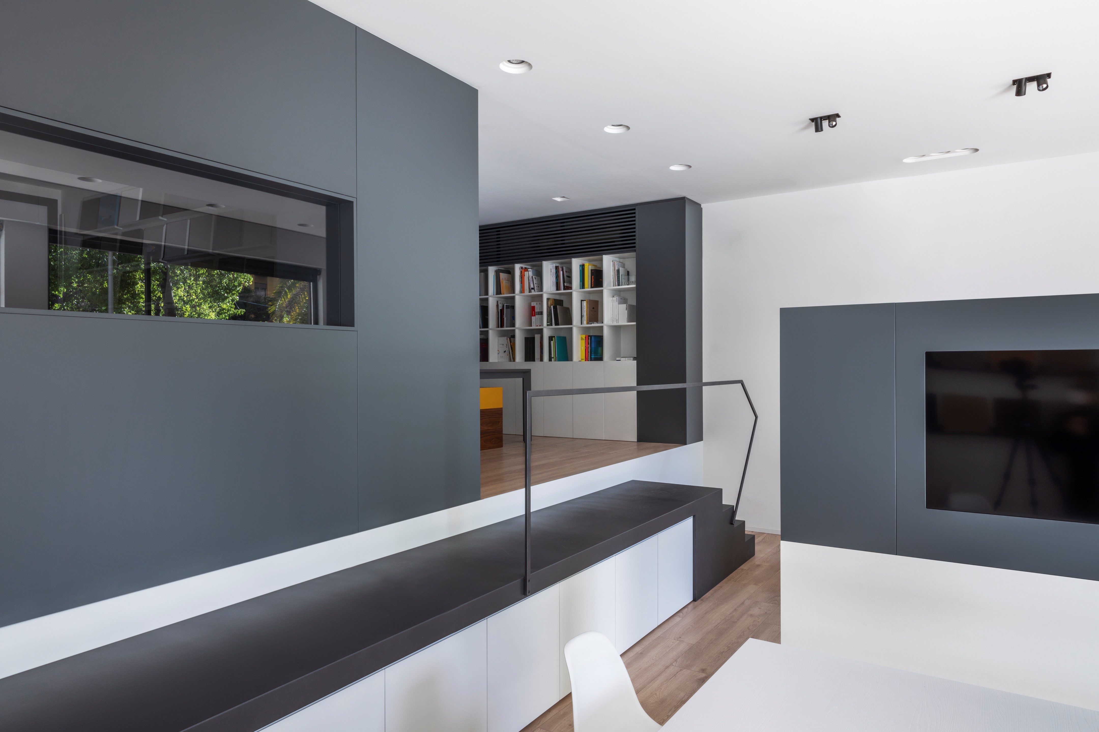 量身定制，细节至上——Laredo 办公室设计-0