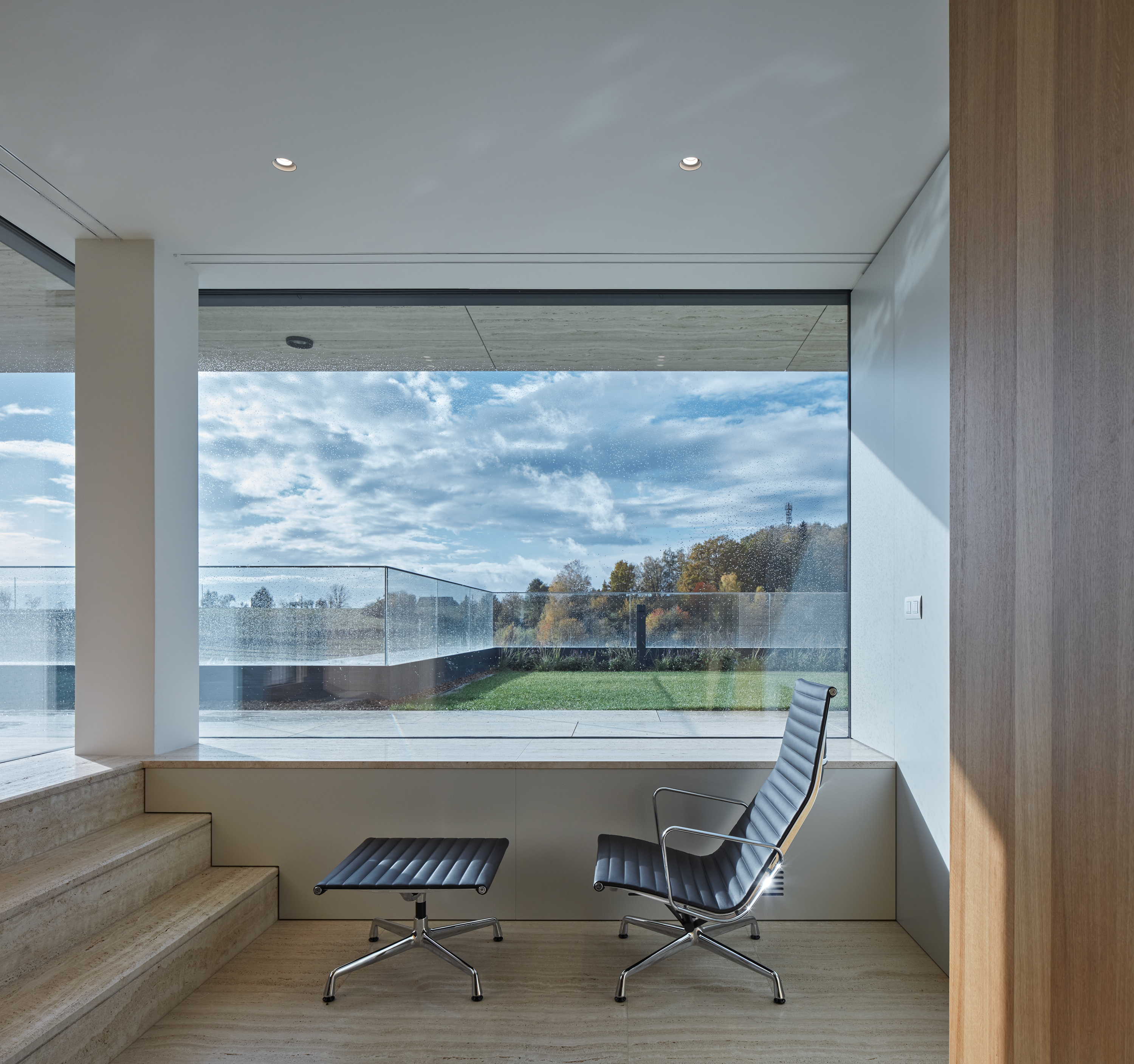 自然材料打造简约别墅-29