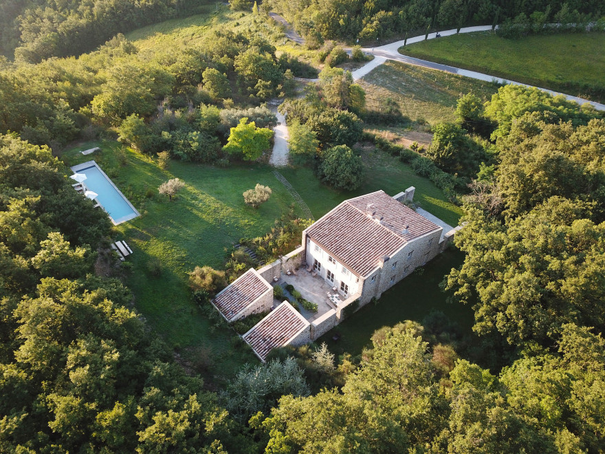 地震废墟中的重生——意大利 Casale Mongibello 别墅设计-18