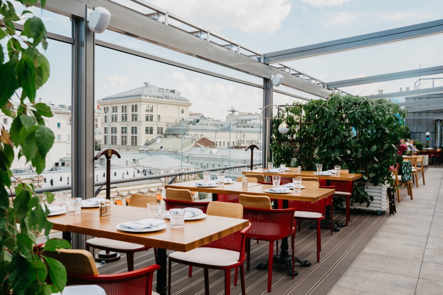 莫斯科高档餐厅 Buro Tsum,Ethimo 打造全景露台魅力空间-1