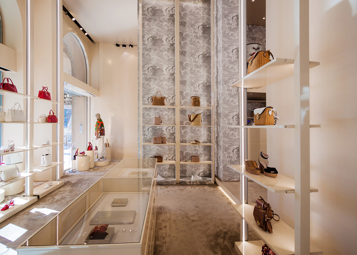 柔美粉色调,颠覆传统设计的奢华商店-0