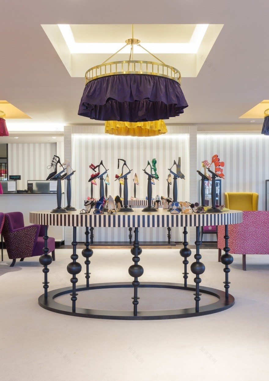 伦敦哈罗德百货 Manolo Blahnik 旗舰店-4