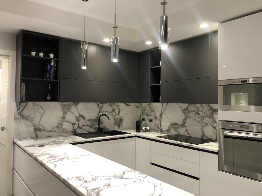 现代简约风公寓改造,干净利落重塑空间比例-13