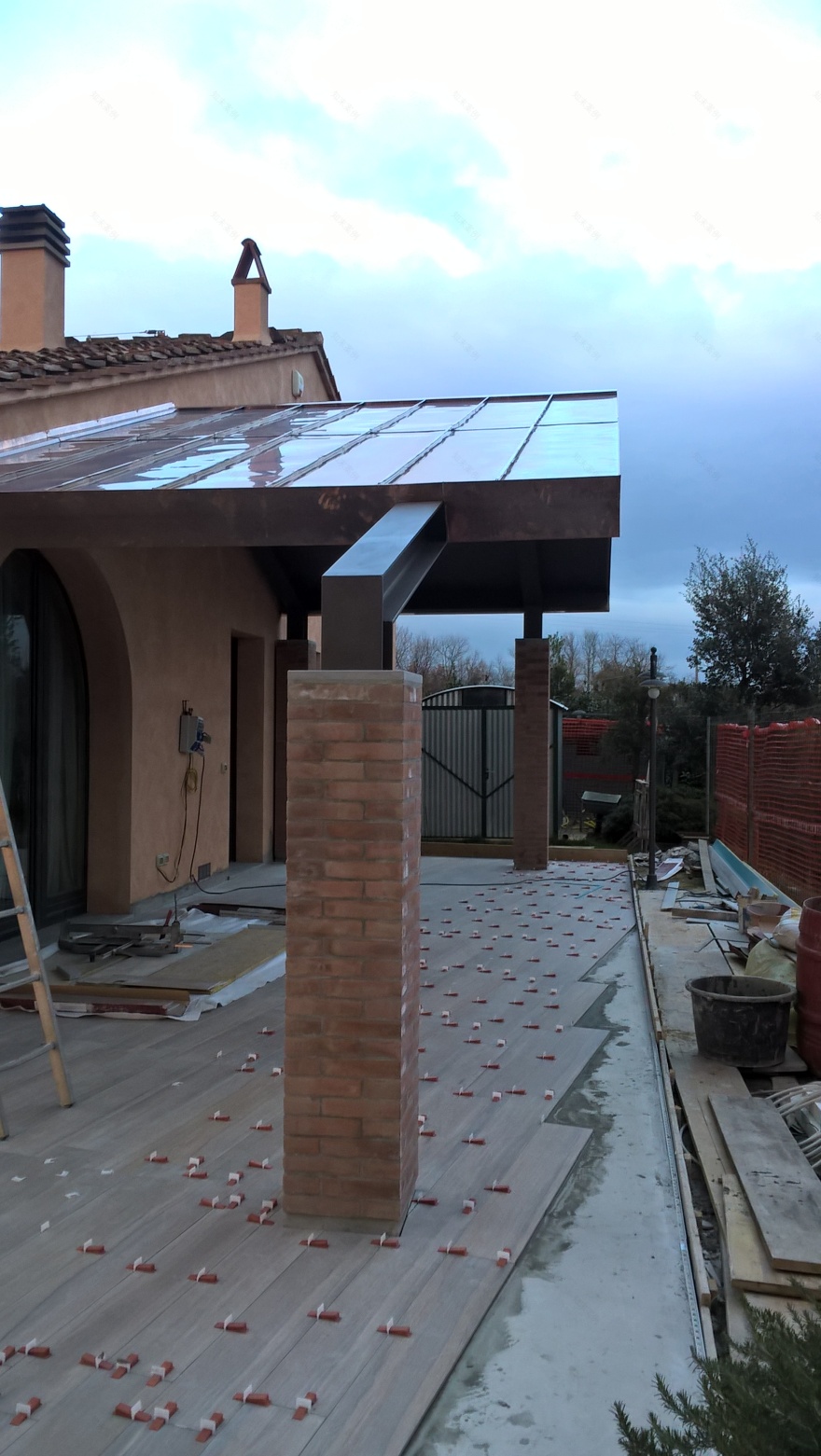 当代建筑语言与传统手工砖的融合——蒙泰尔 upo 住宅改造-7