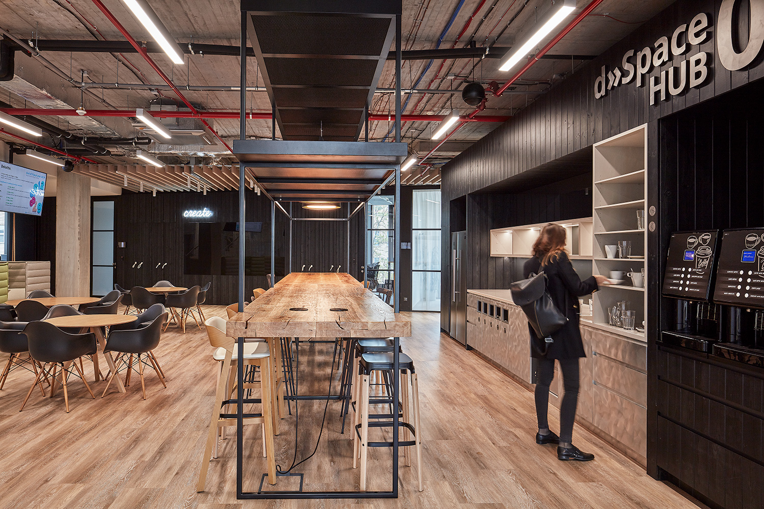 Deloitte Prague 办公室的“生活景观”设计-23