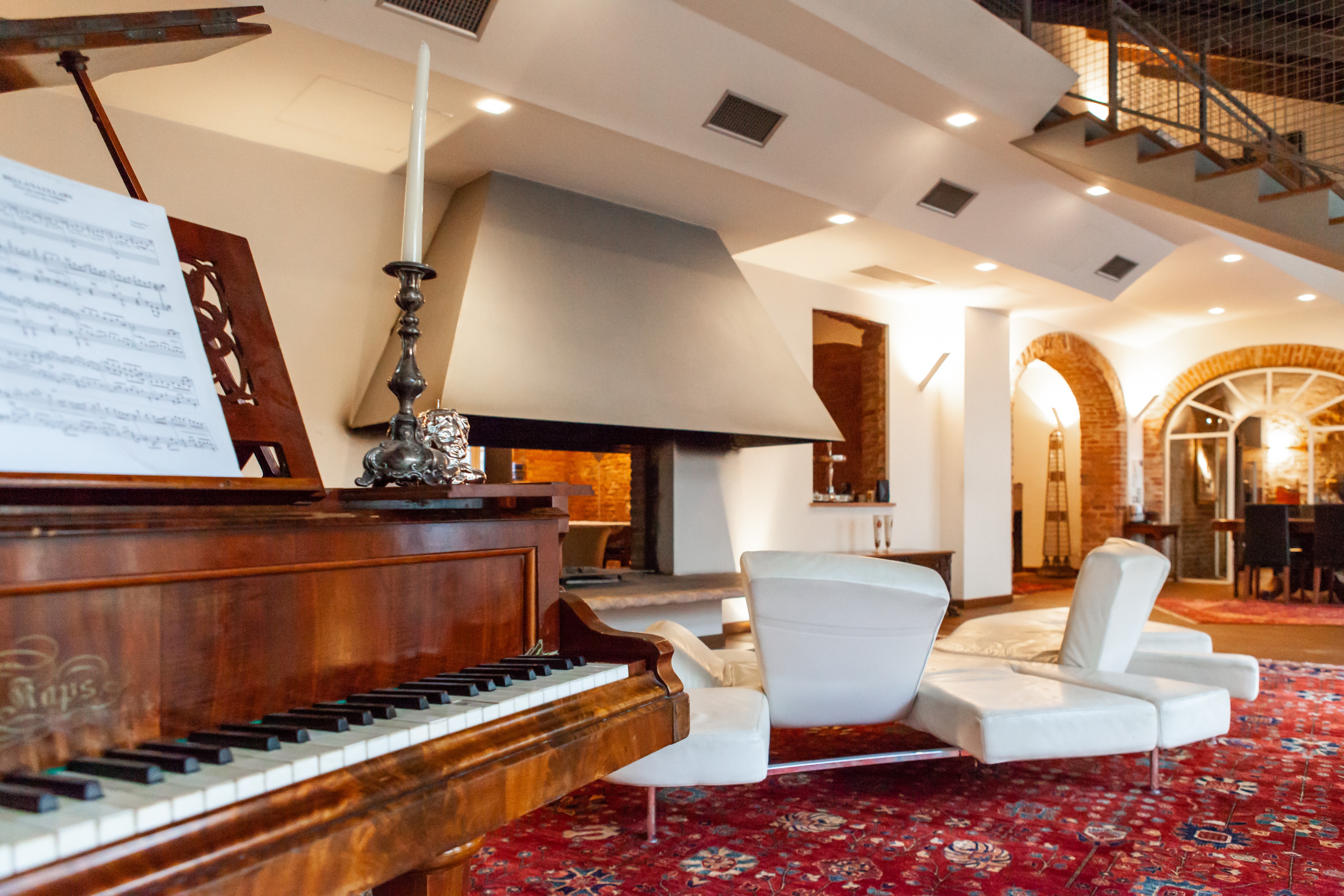 历史与现代共融的城市别墅-38