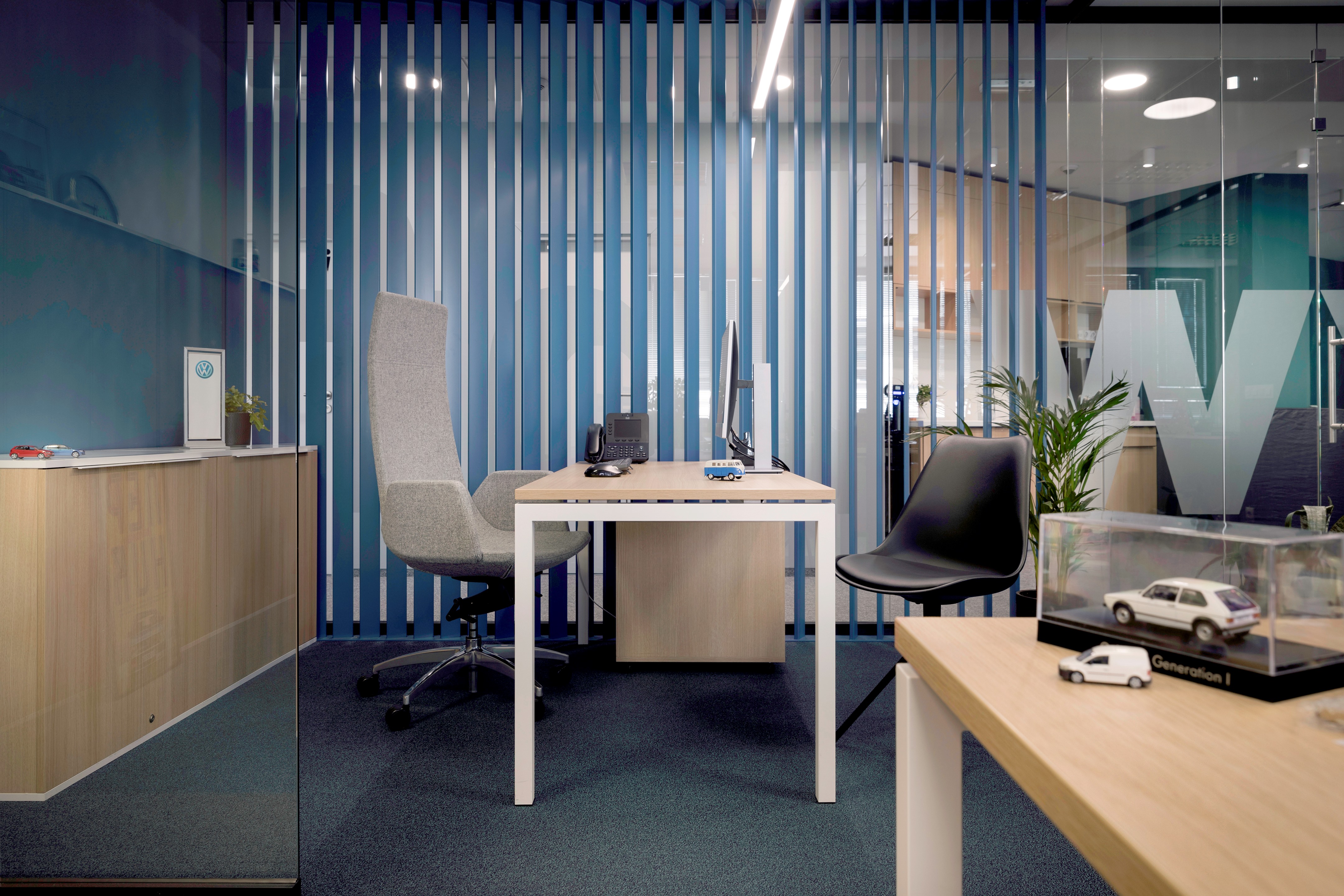 保时捷 Bulgaria 办公室 - 透明环保的现代工作环境-3