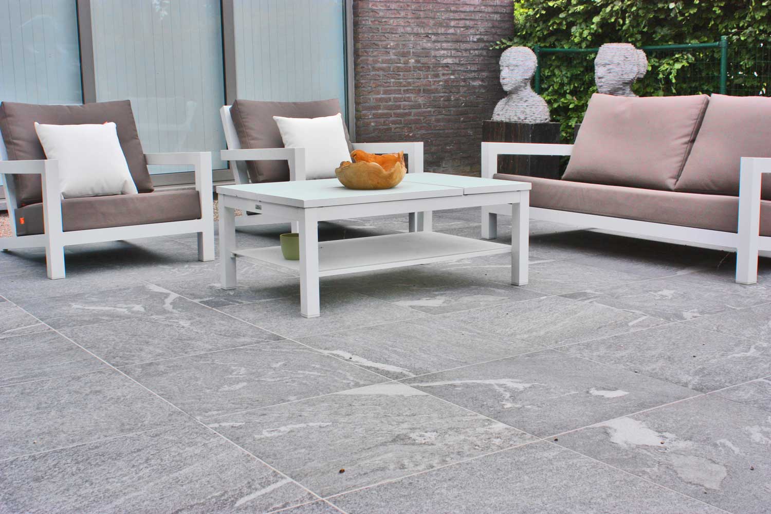 布鲁塞尔私人别墅 | 户外庭院的创新设计-4