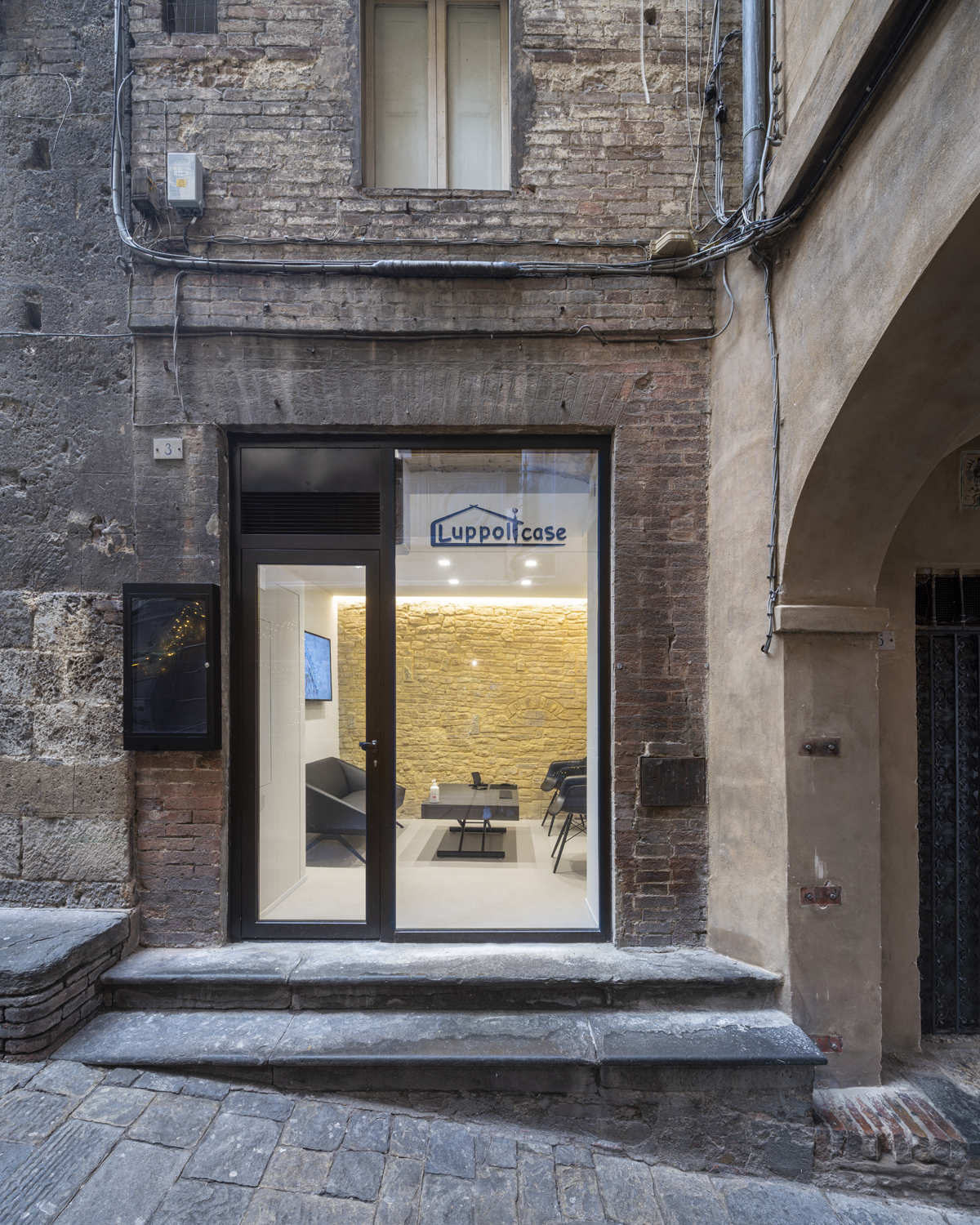 重现中世纪风华的意大利办公空间丨意大利锡耶纳-3