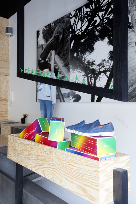 潮流童装品牌 FINGER IN THE NOSE 新店设计-8