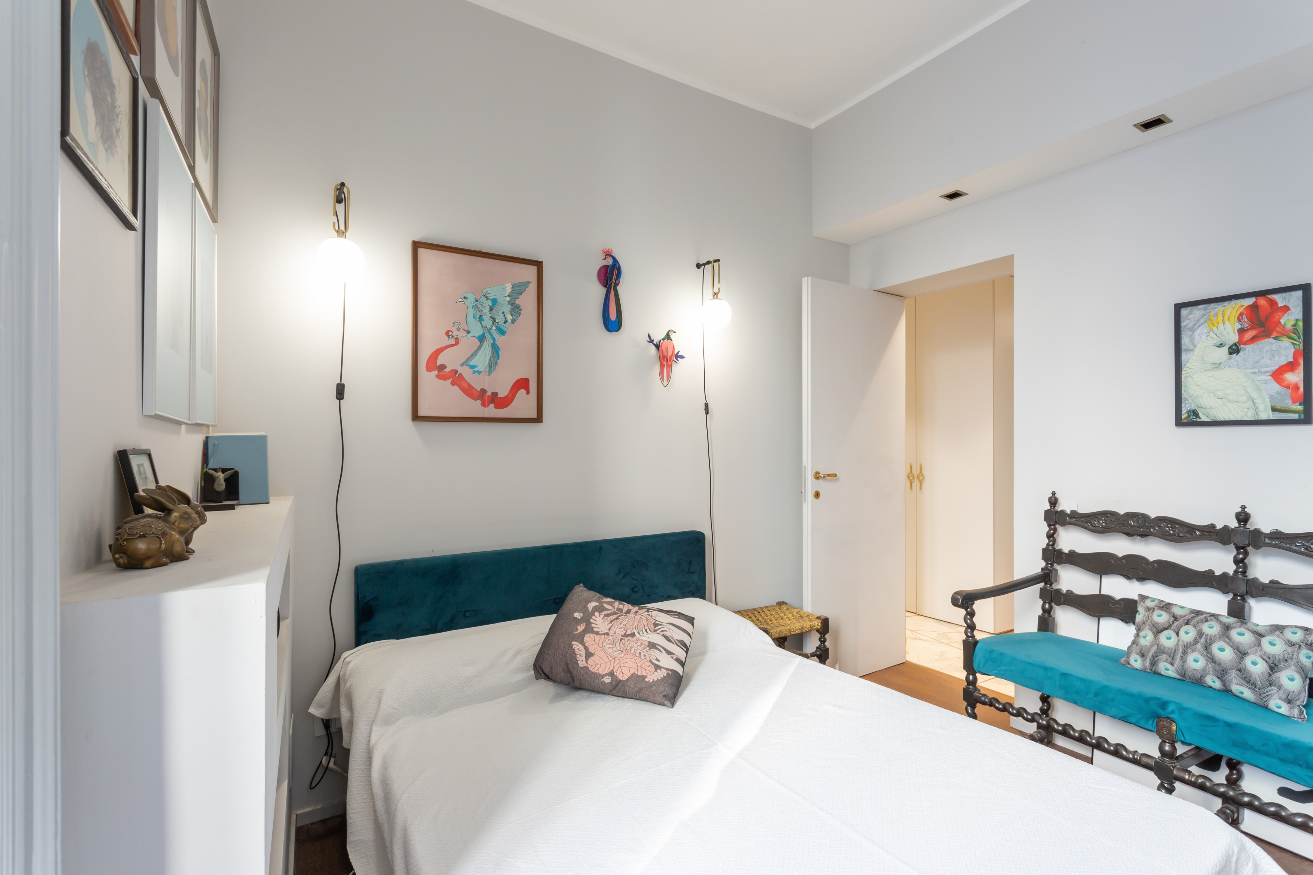 历史建筑中的动物主题复古空间-9