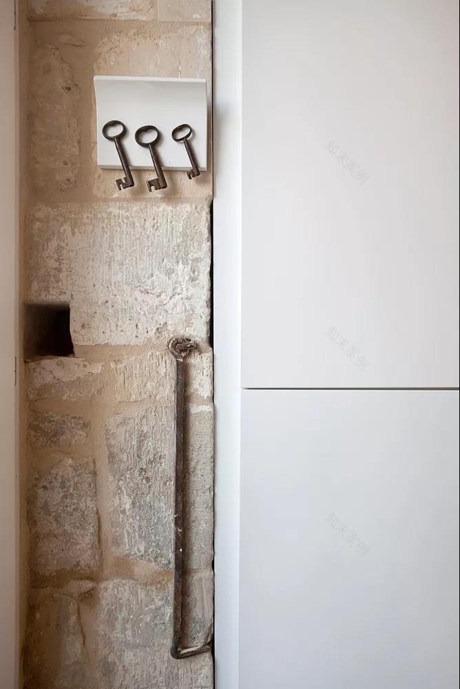 50㎡双层石头屋的宽敞空间魔法-18