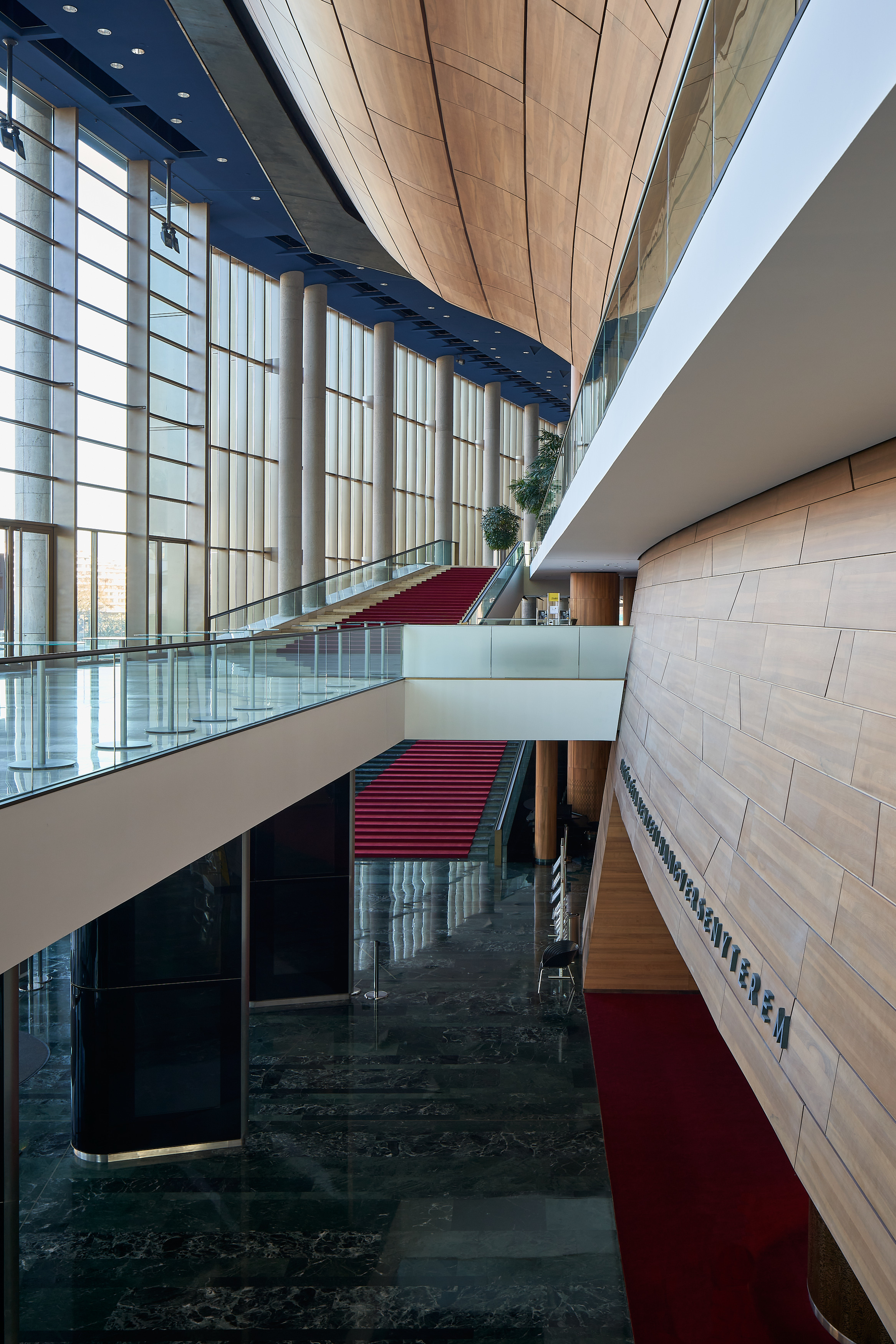 布达佩斯艺术宫丨匈牙利布达佩斯丨不详-24