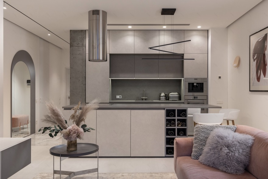 西班牙风情平层公寓丨乌克兰丨SVOYA Studio-0