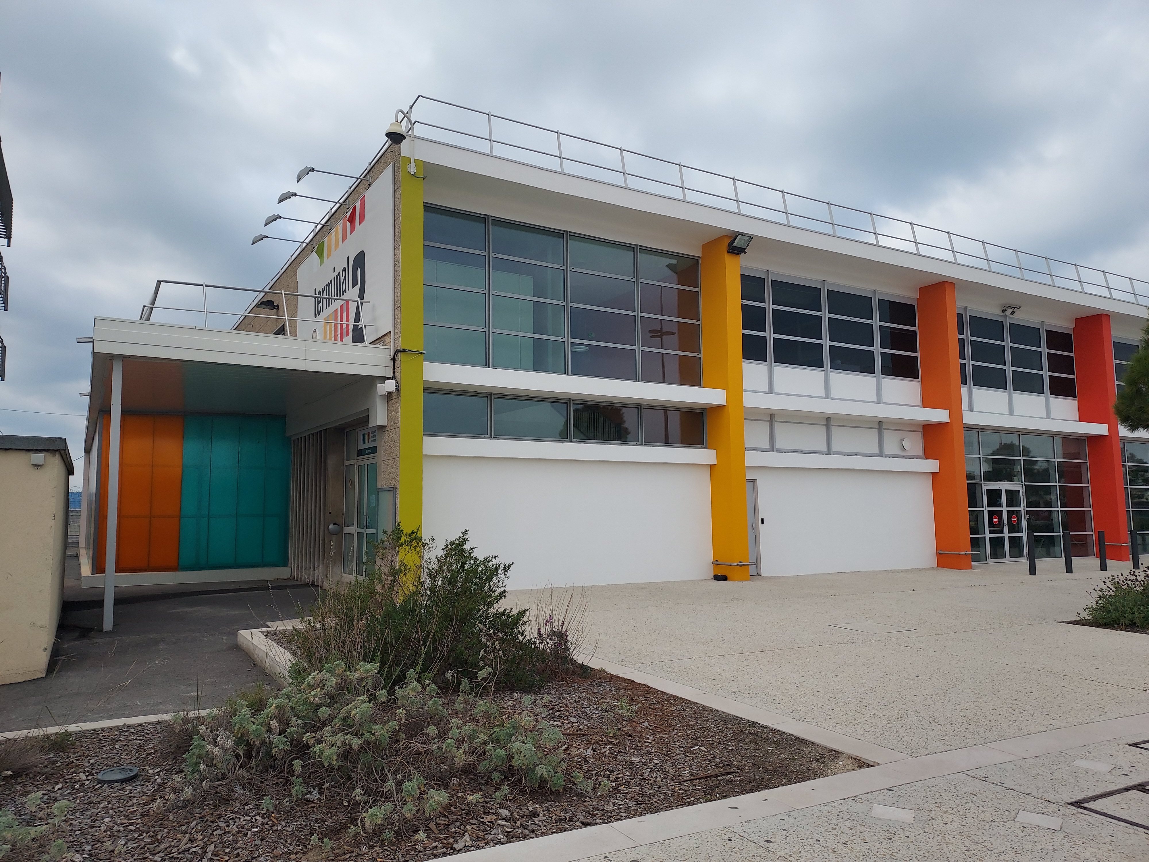 马赛机场 Terminal 2 翻新升级丨法国马赛-2