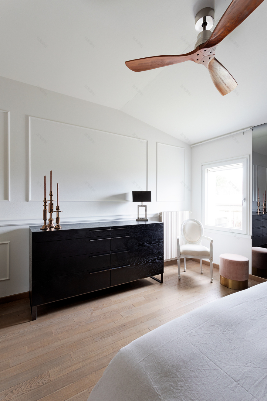 绿意盎然的意式别墅家居设计-42