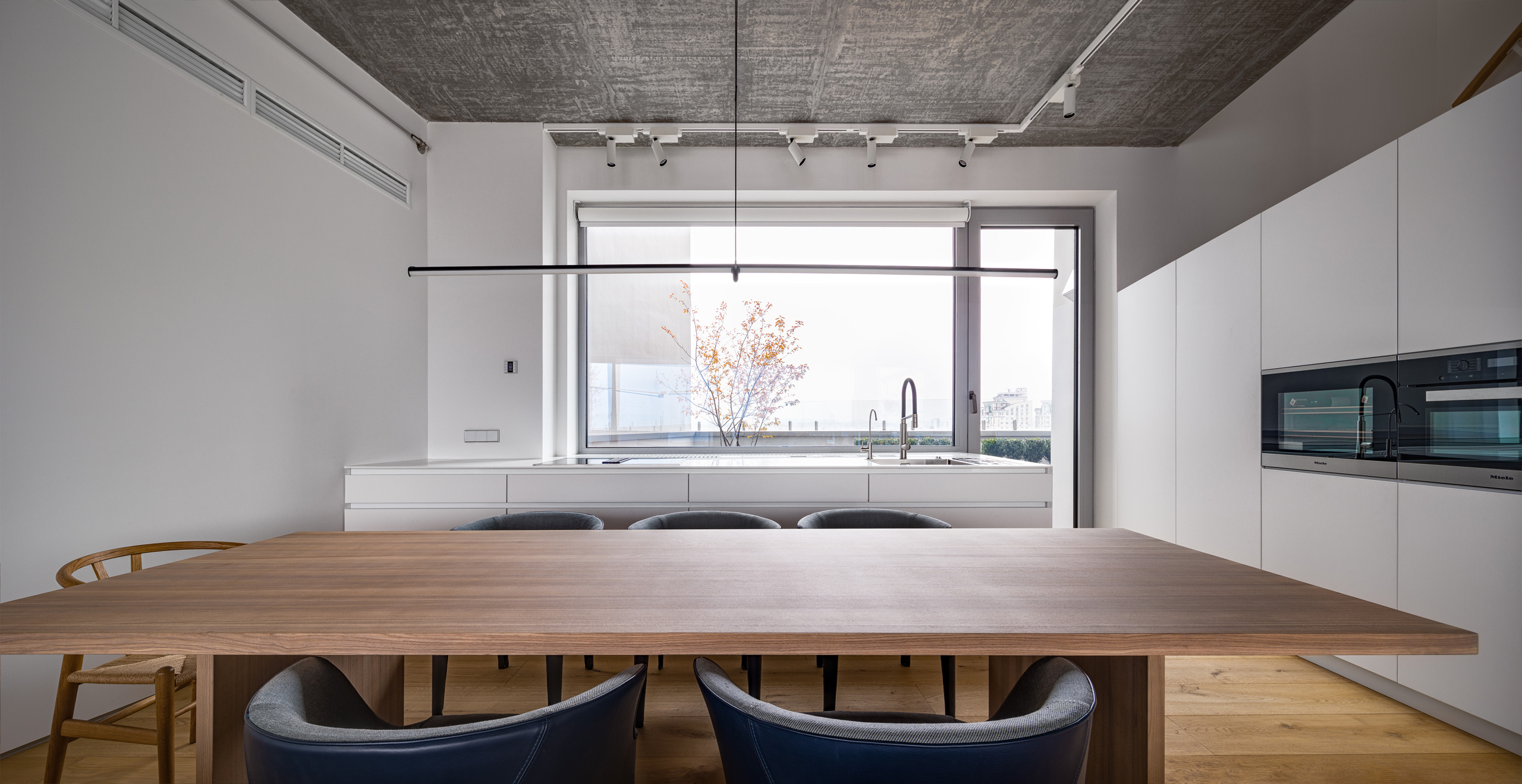 双层公寓设计，尽显空间层次感-5