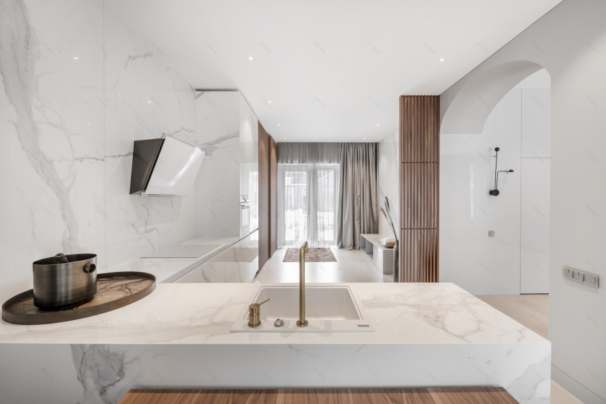 历史建筑中的透明轻盈之家-34