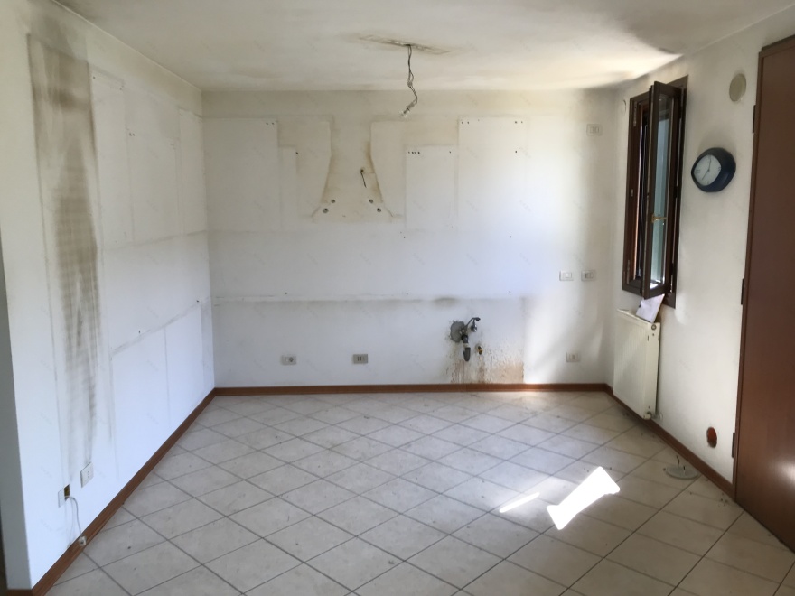 传统公寓的现代翻新-7