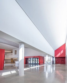 塔夫脱新生学院丨美国芝加哥丨STL architects事务所