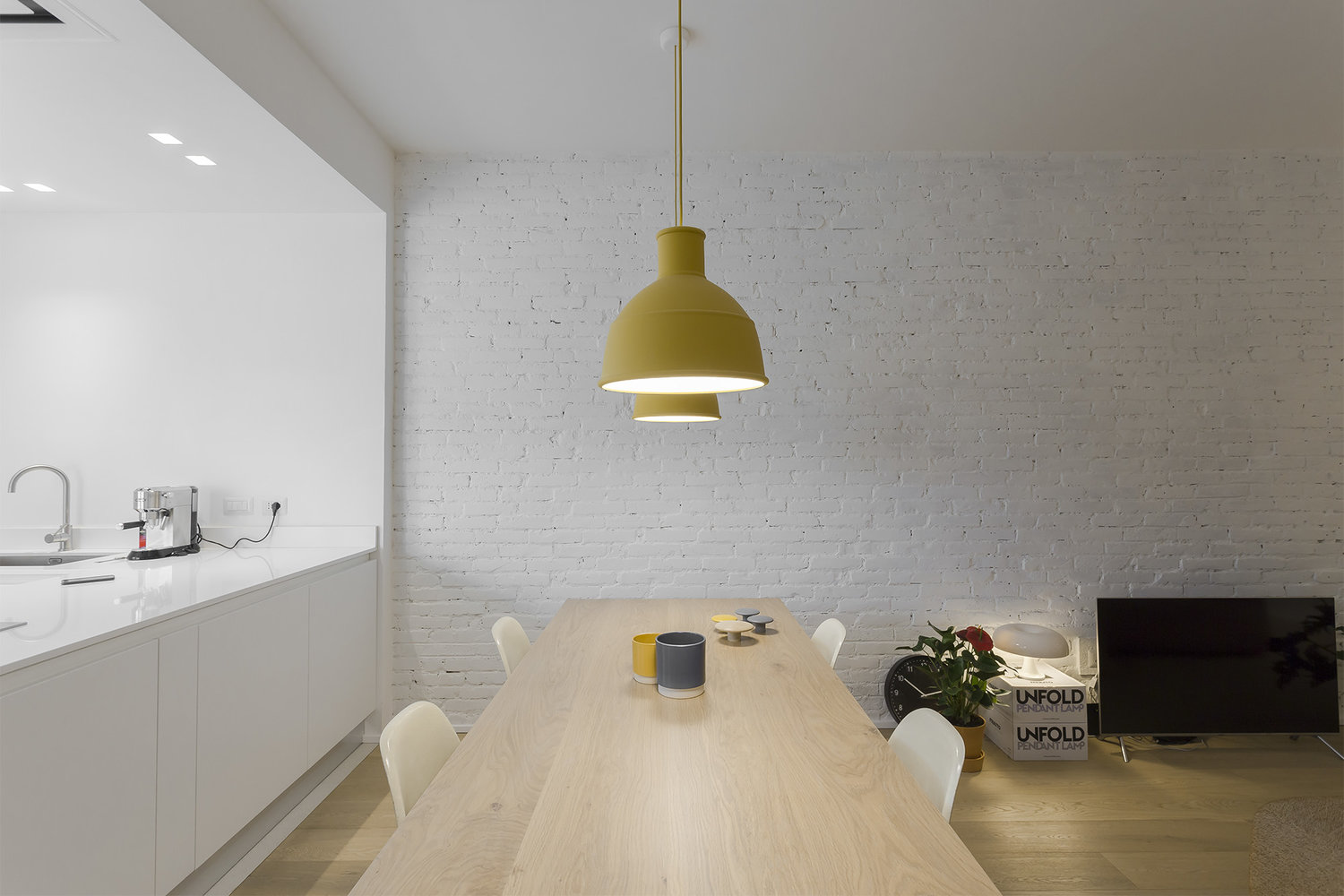 创意夫妻的佛罗伦萨 60 年代公寓翻新-9