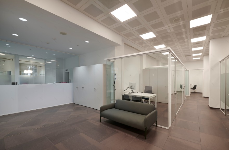 Crédit Agricole Cariparma 米兰新城市分行——创新客户体验的室内设计-5