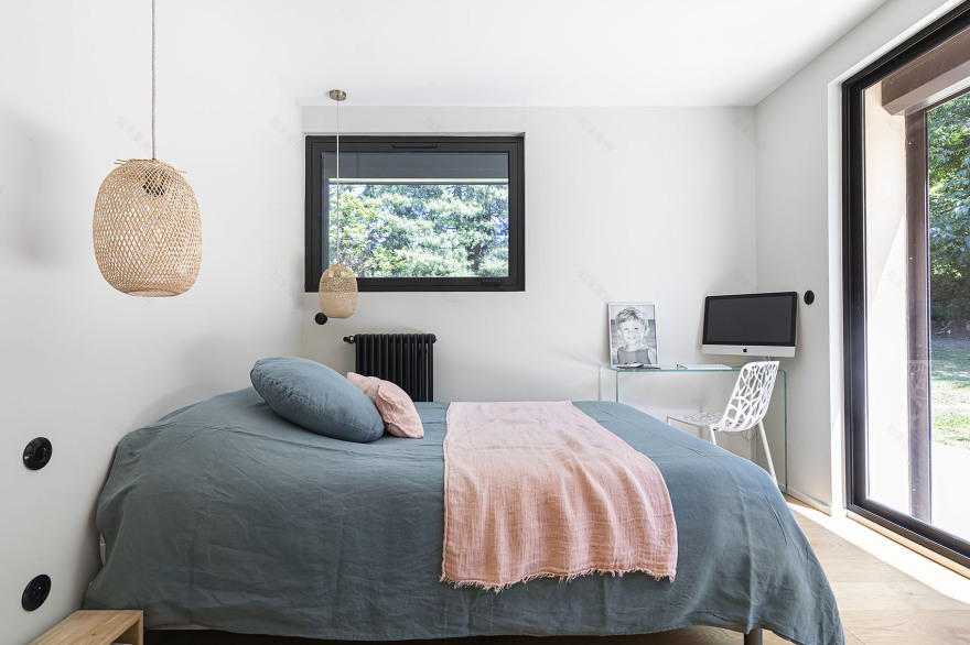 全面翻新 | 30 年代老屋展现现代舒适感-12