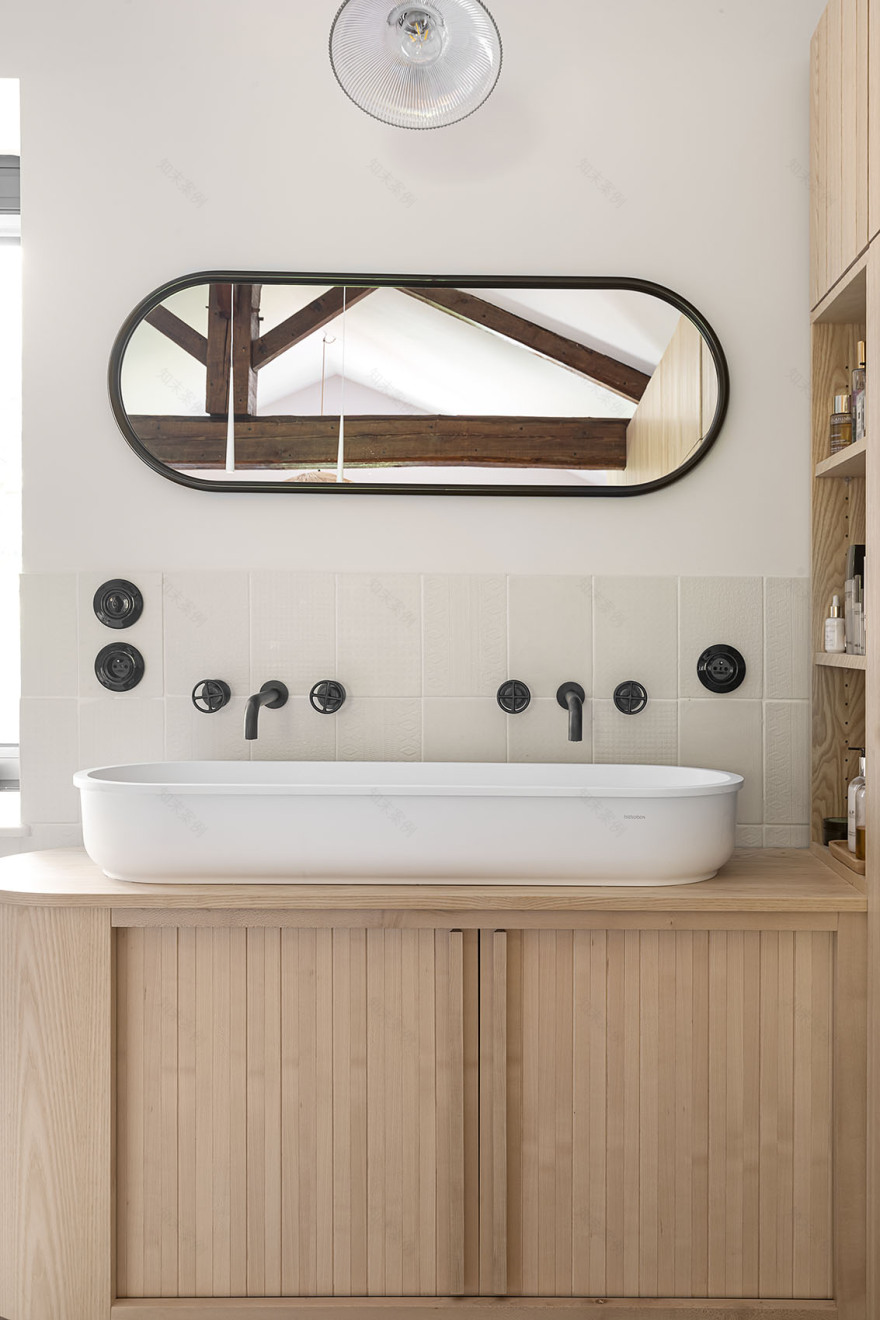 全面翻新 | 30 年代老屋展现现代舒适感-32