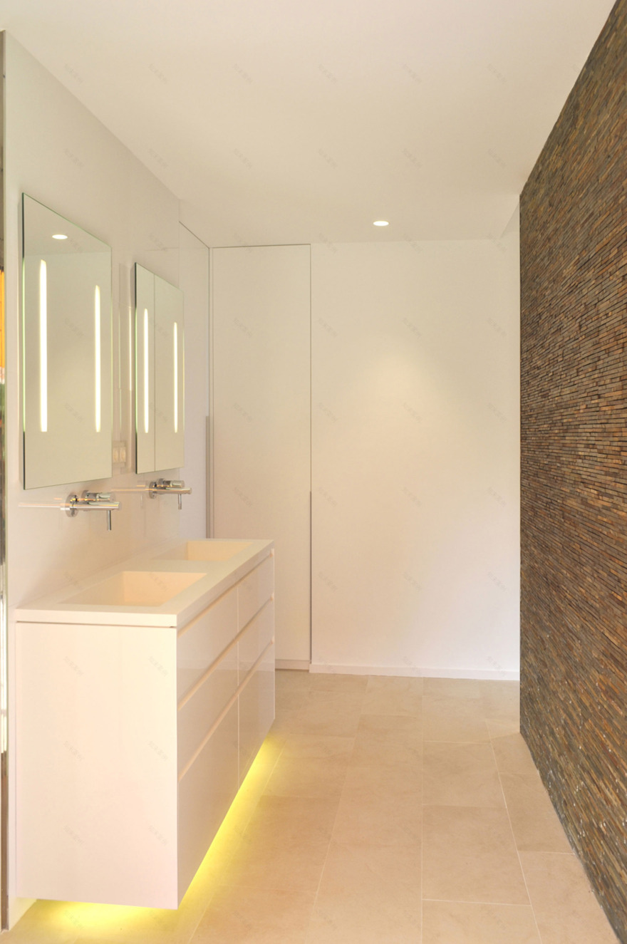 重塑 50 年代传统度假屋,连接室内外生活-12