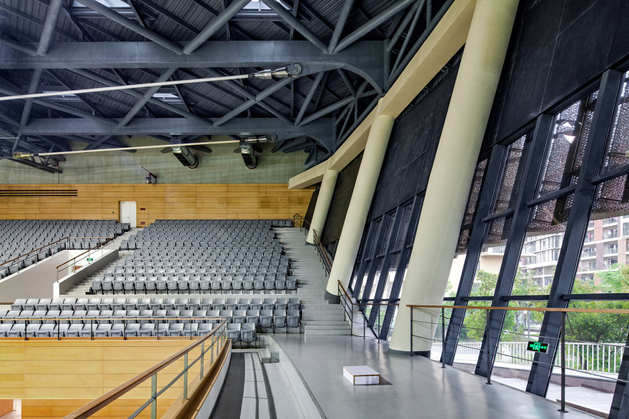 校园中的一尾活力游鱼& 上海科技大学体育馆/一尾游鱼,戏水于宿舍楼的涟漪波浪间,游弋于生机盎然的青青校园中-45