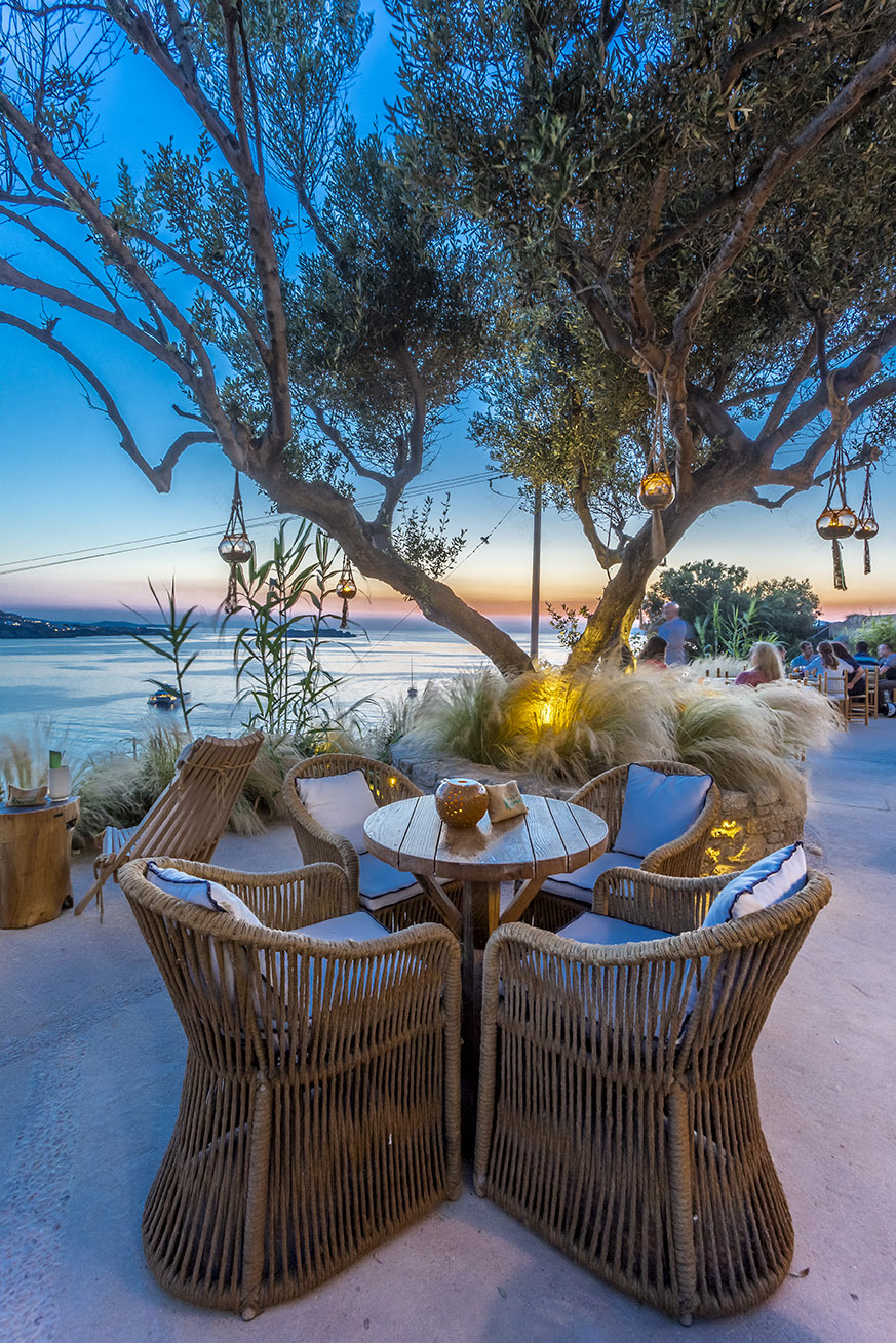 Mykonos 岛上的 Legacy Suites 酒店 - 室内设计亮点与自然环境完美融合-10