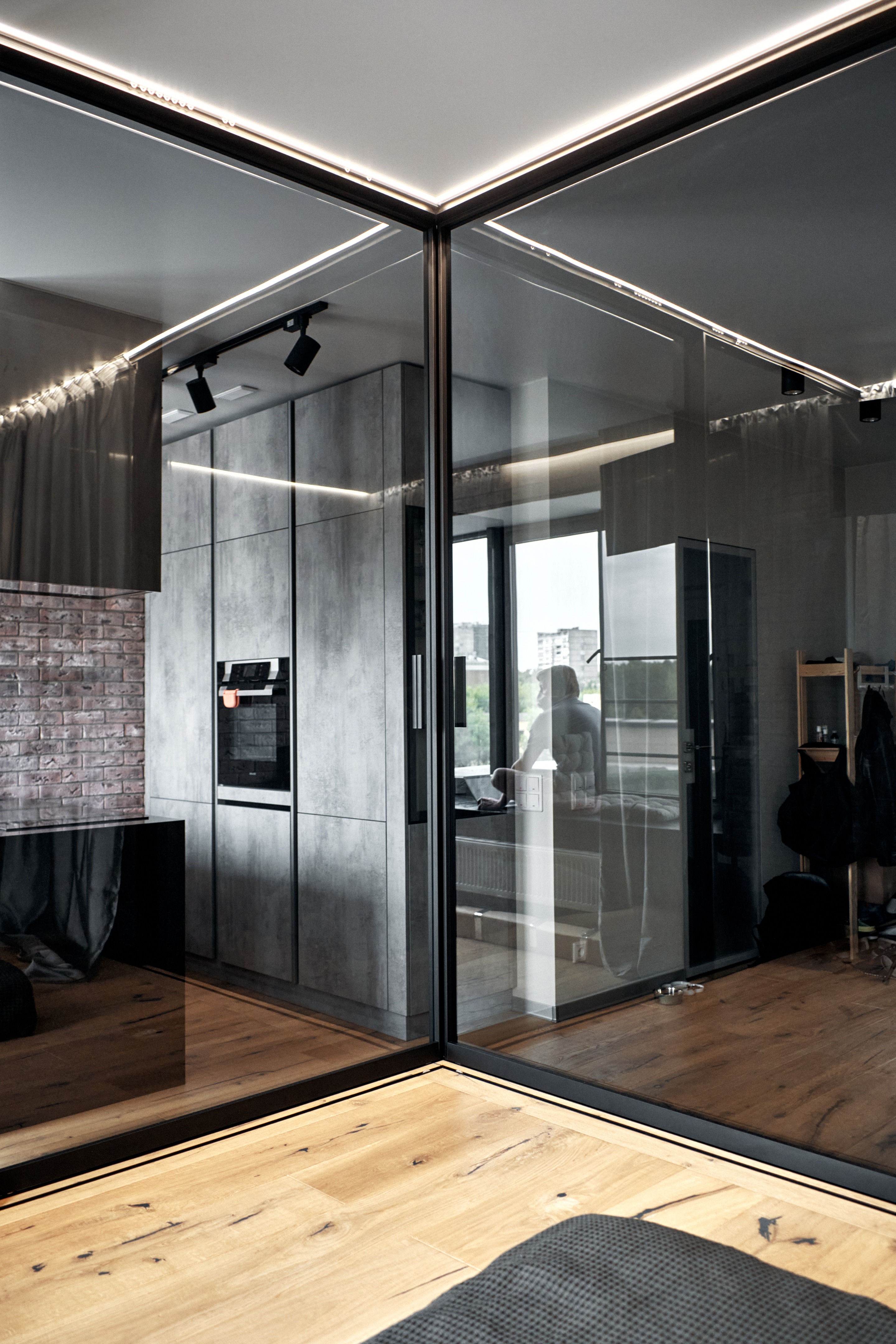 极简黑框玻璃门 | Raumplus 打造优雅室内空间-18