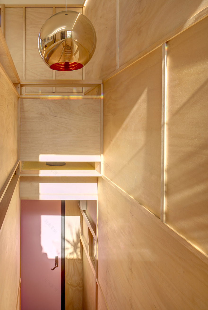 悉尼后巷小屋 | 25 平米空间的紧凑宜居设计-20