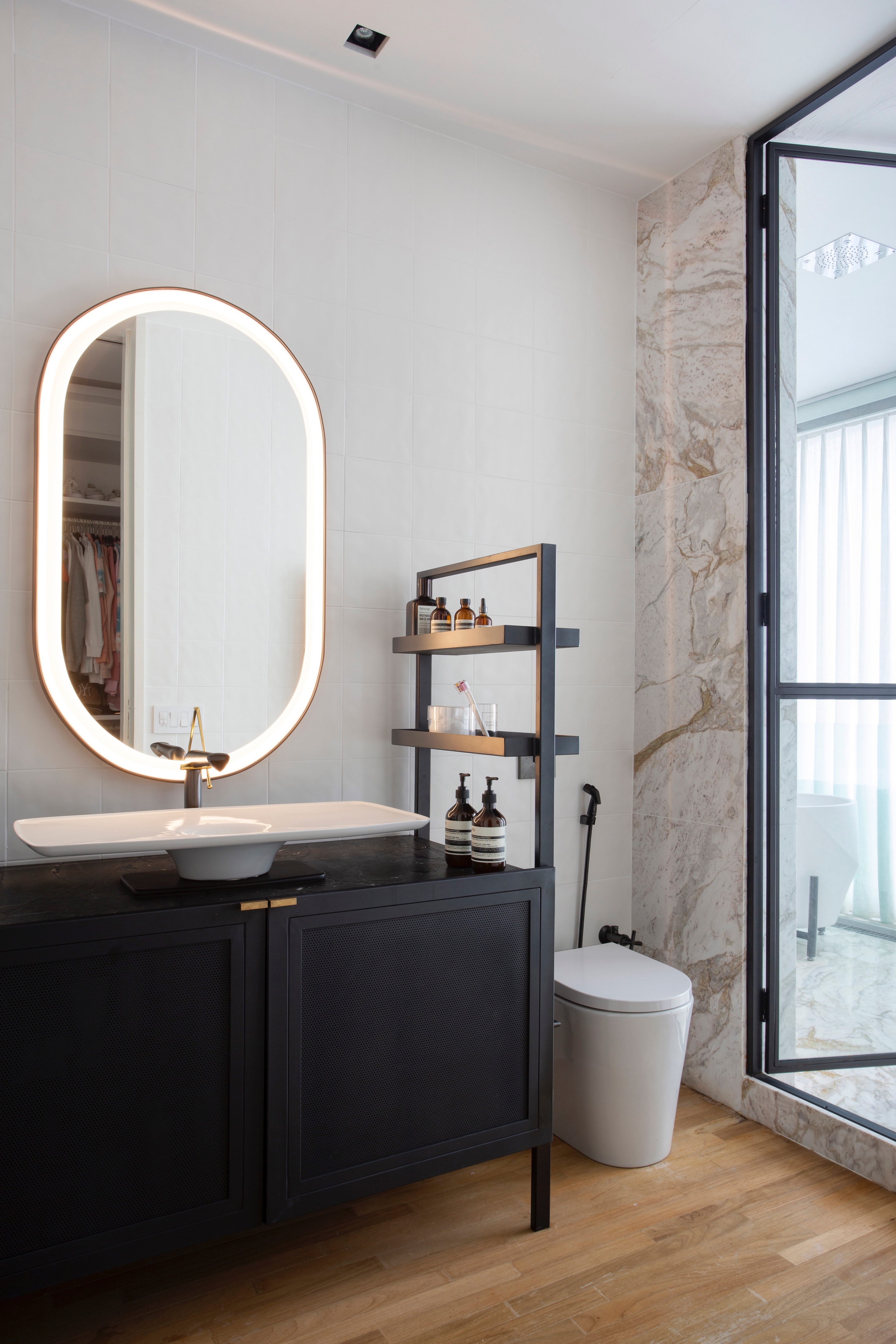 巴西女演员 Bruna Marquezine 家居设计 | 色彩斑斓的千平米艺术空间-14