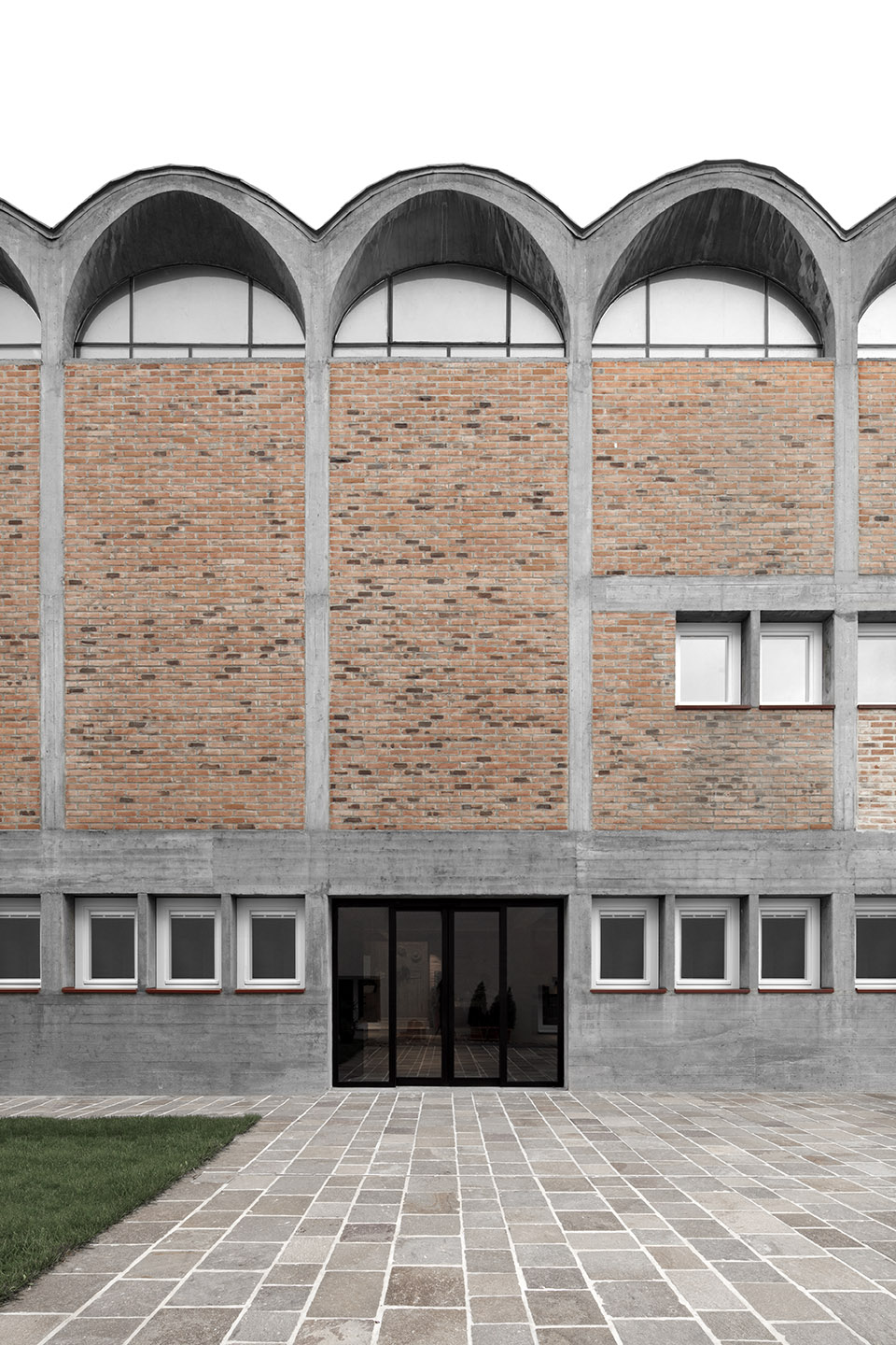 Cusanus学院翻新，意大利/结构、表面与光线的精心编排-136