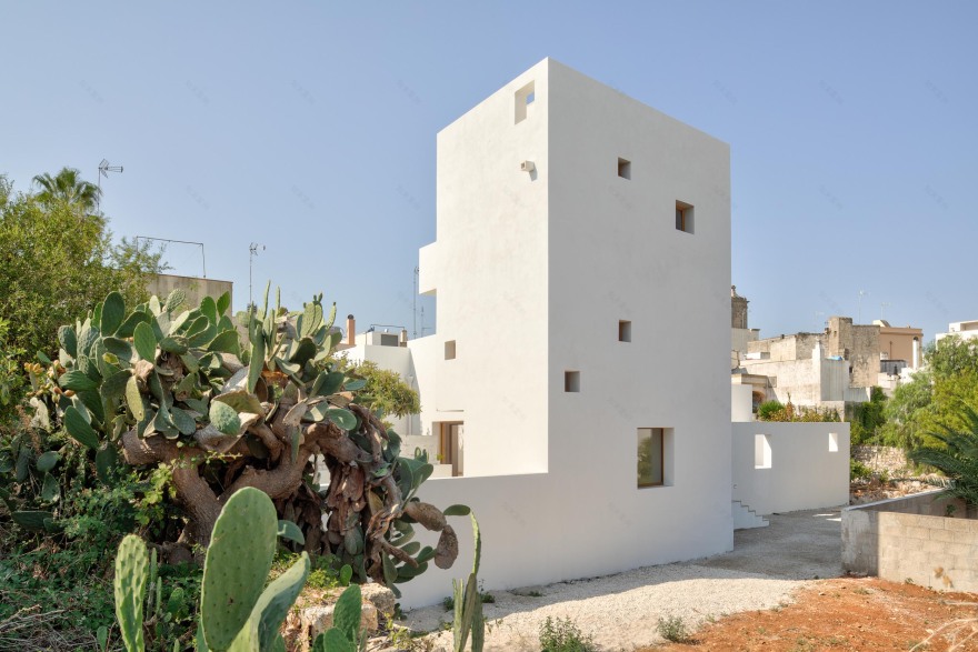 意大利南部“白塔”别墅-2