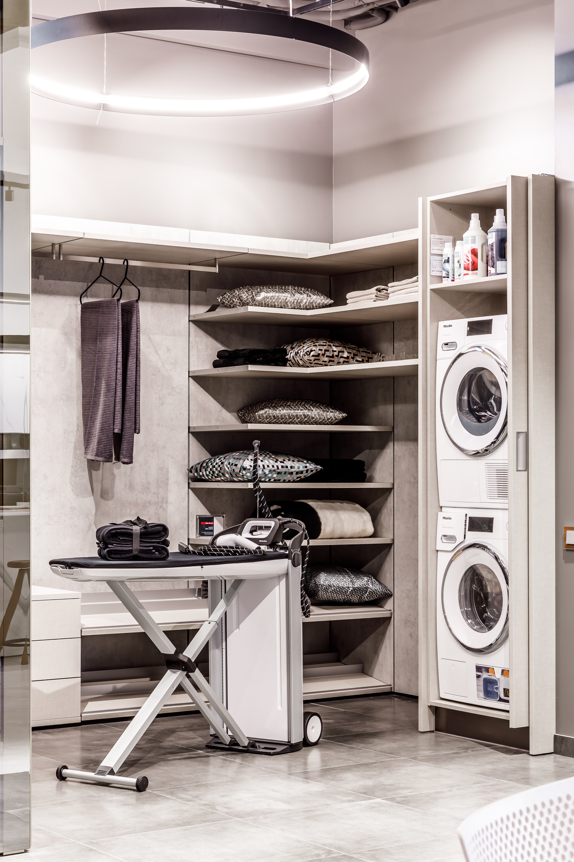 朱莉娅·诺瓦尔斯和米尔-2