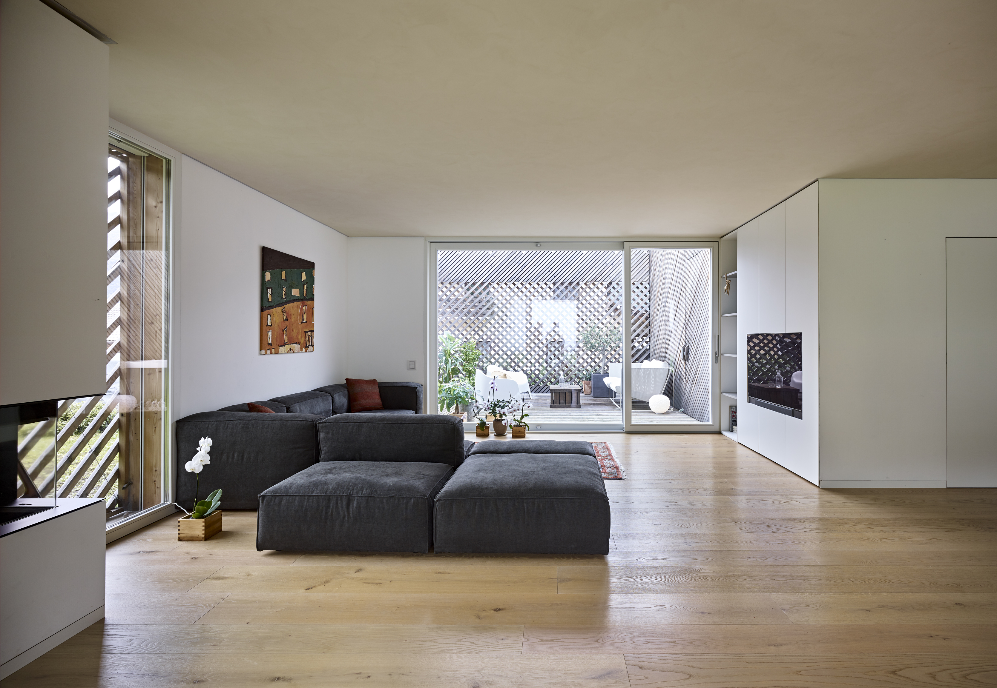 绿色环保的 FG 家庭别墅,融入自然的设计-13