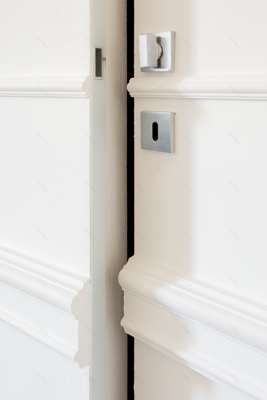 绿意盎然的意式别墅家居设计-18