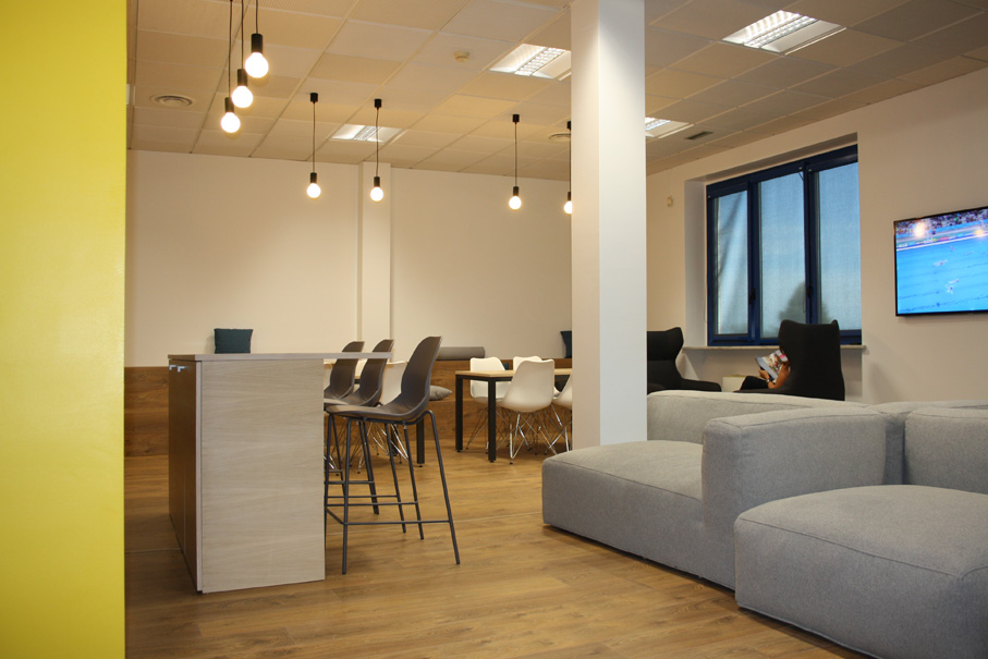 Asics 意大利旗舰店-4