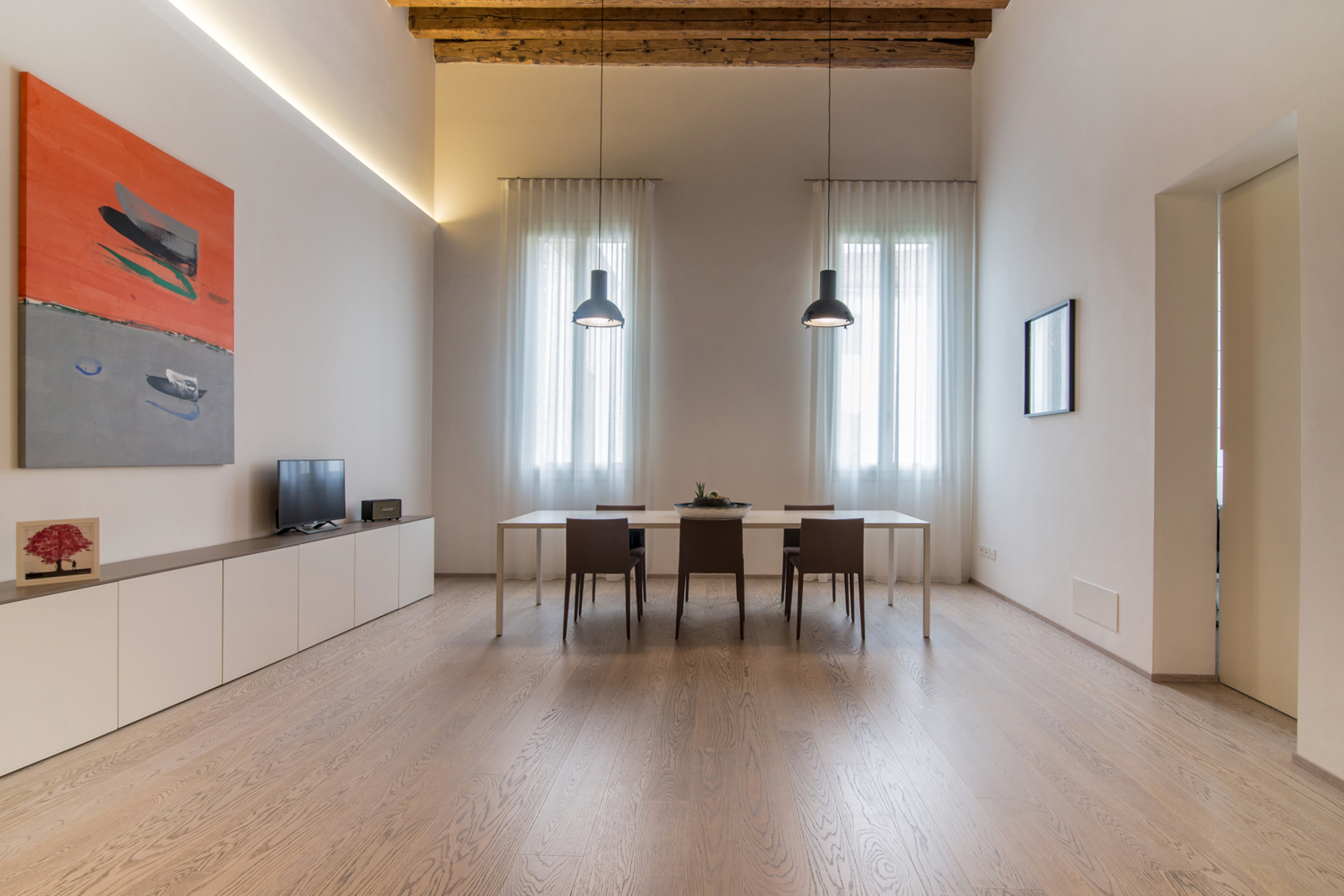 意大利 17 世纪宫殿翻新,优雅打造现代贵族空间-3