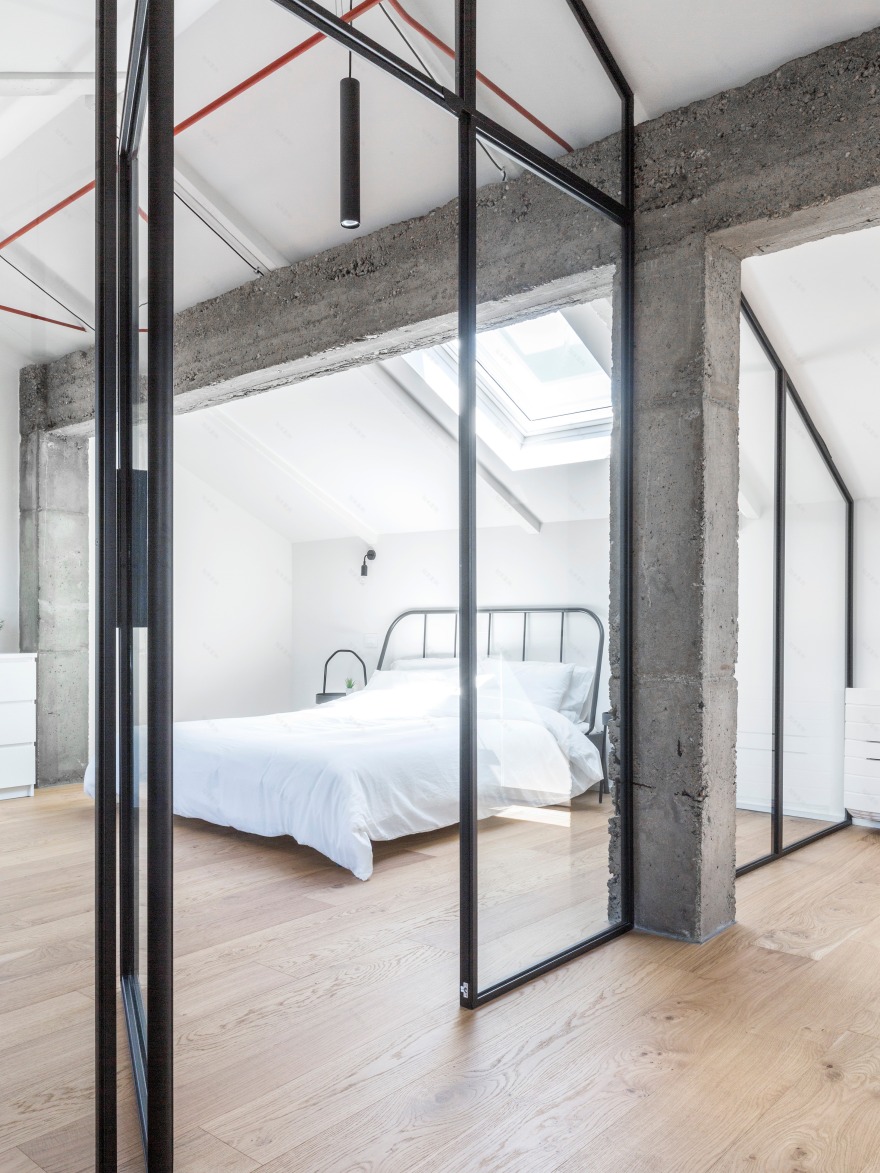 Torino 公寓顶层复式改造,打造舒适 Airbnb 空间-5