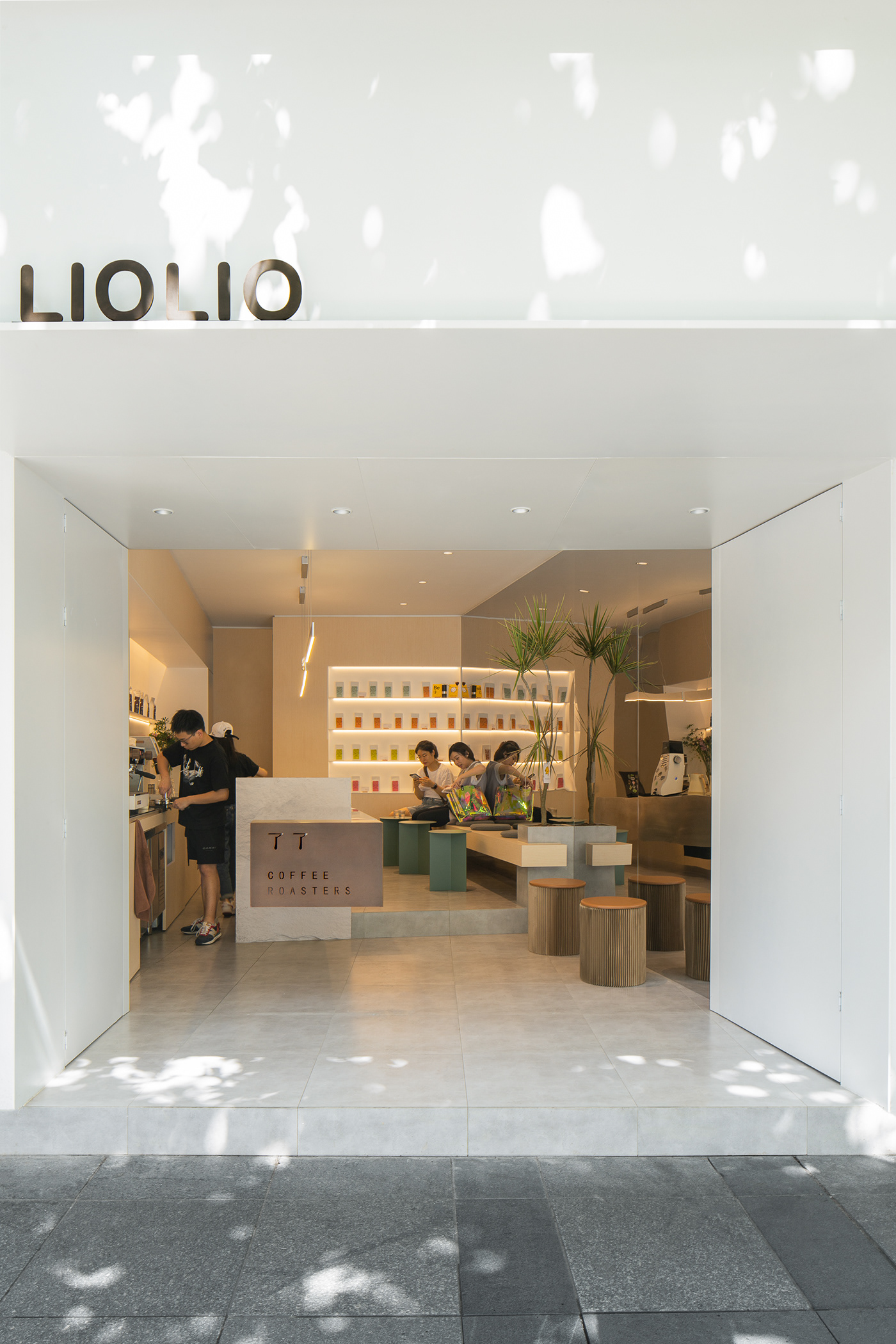 吕 晓斌丨Lio Lio 咖啡店-4