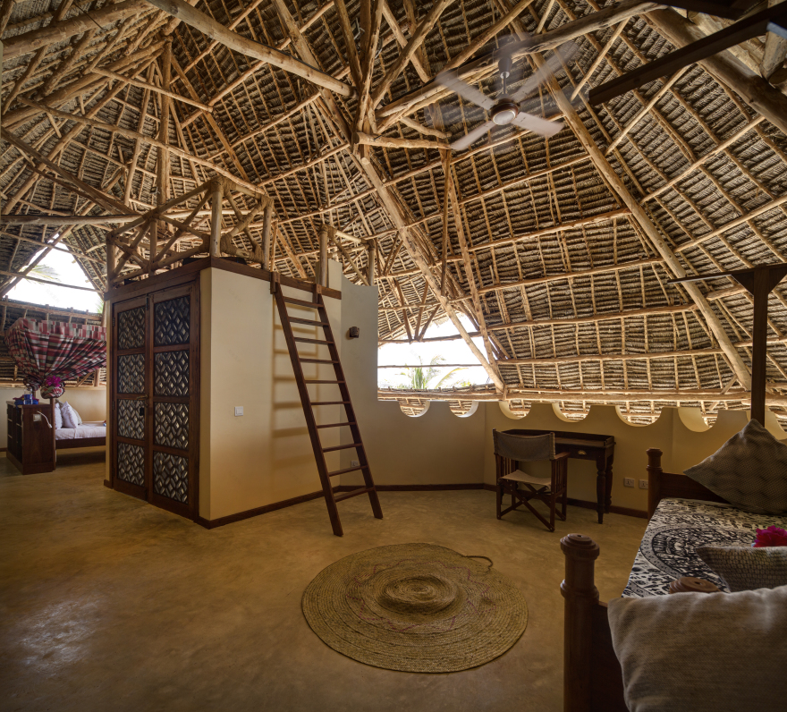 桑给巴尔海滩度假别墅,木艺与自然的完美融合-10