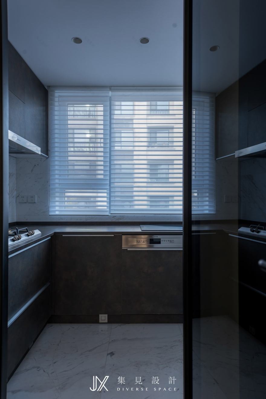 斜坡户型的学区房改造丨集见团队-29