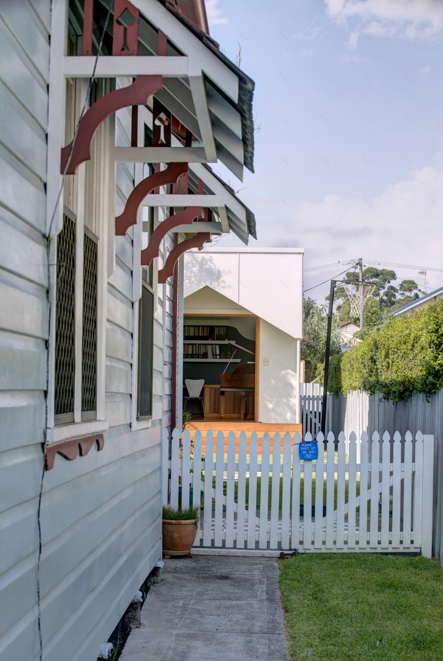 澳大利亚 Newcastle 音乐教学室 | 公共建筑与后院的完美融合-5