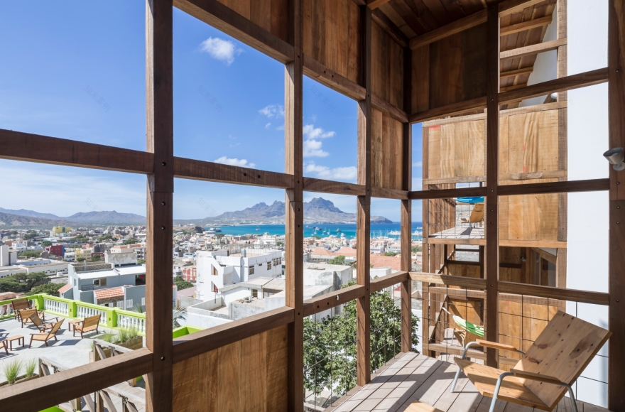 Cape Verde 岛上的生态酒店 - 融入本土元素的环保设计-34