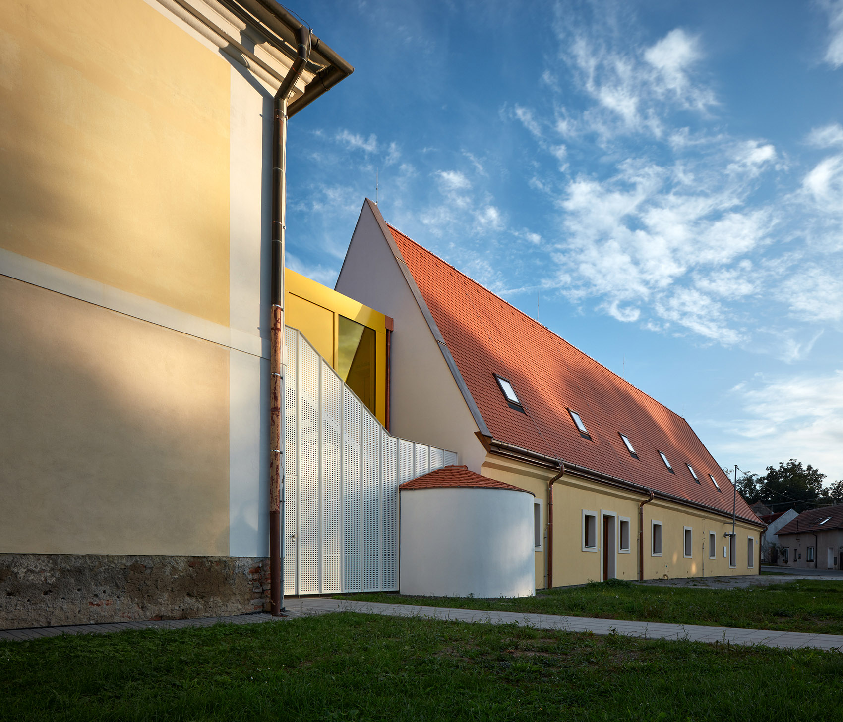 Vřesovice小学改造与扩建，捷克/在教育领域“发挥余热”的宗教建筑-63