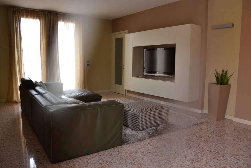 乡间复兴的现代居所——自然材料与尖端科技融合-11